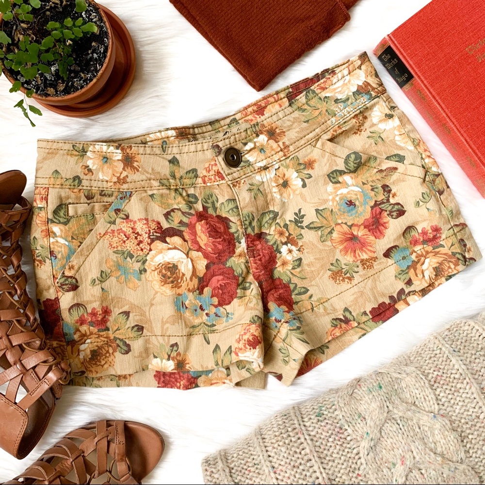NWOT Tan Floral Shorts